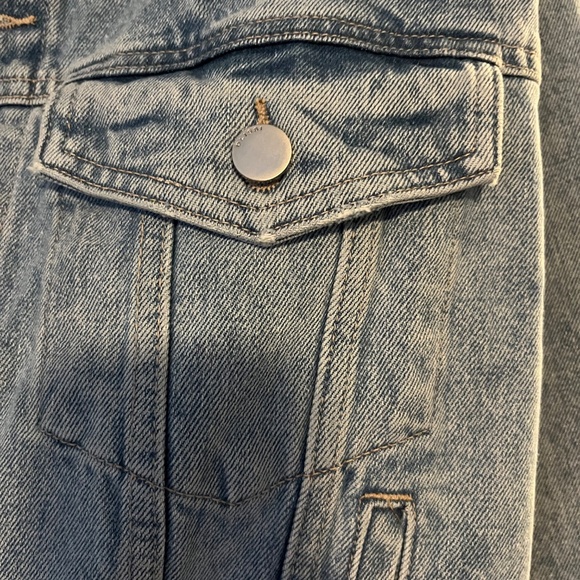 Jean jacket - Picture 11 of 11